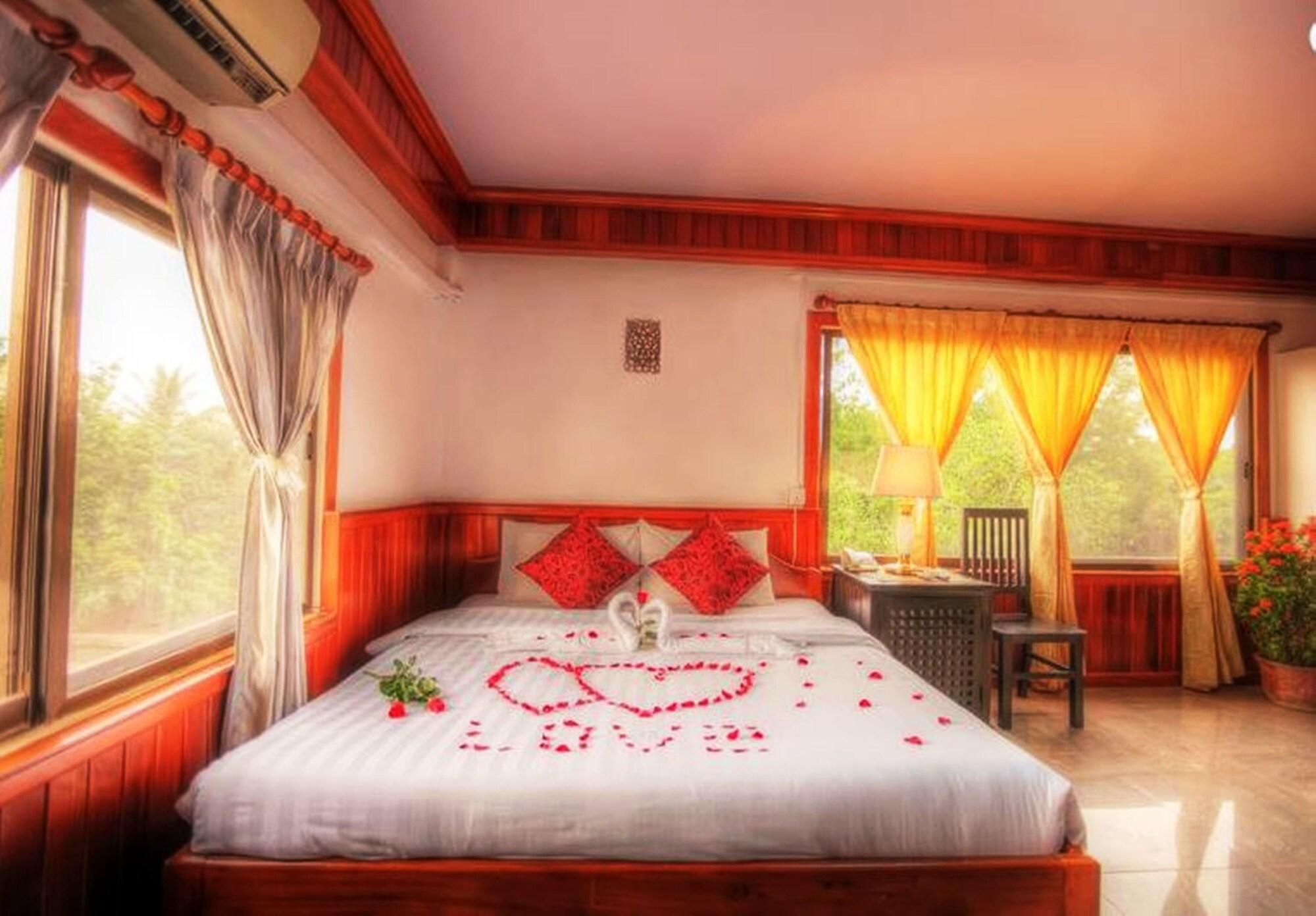 Galaxy Angkor Boutique Hotel Siem Reap Exterior photo